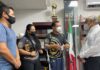 Entrega alcalde apoyos a jóvenes deportistas de Minatitlán