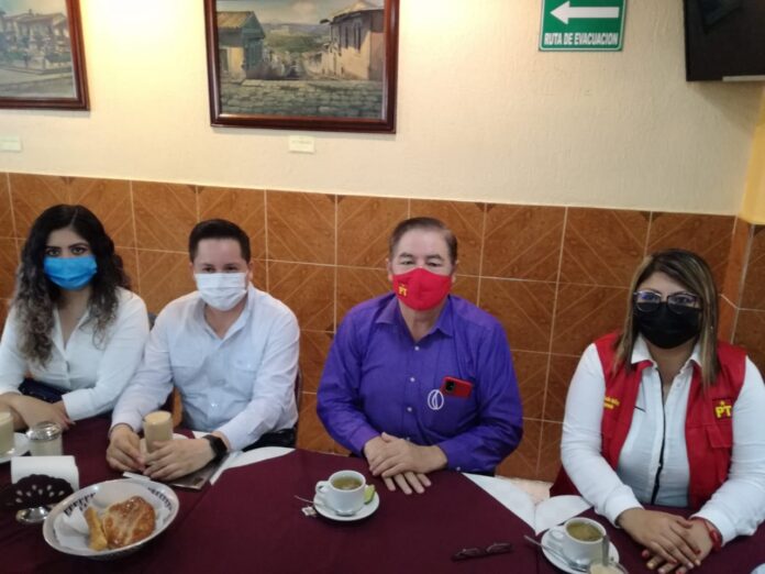 Foto rueda de prensa, Vicente Aguilar Aguilar, 060721