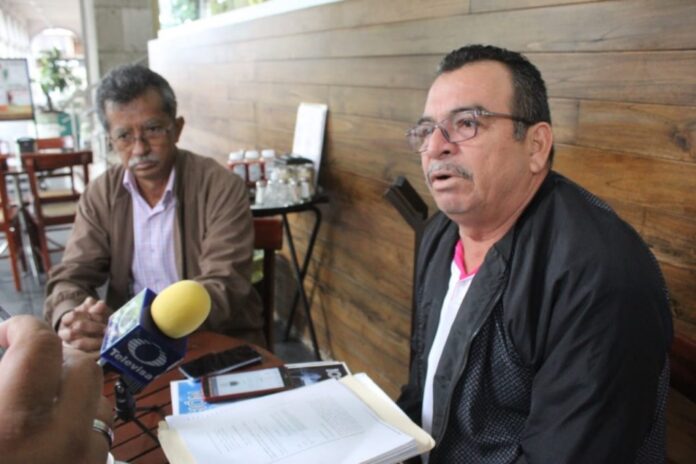 Julio Cornejo y José Alberto Montiel Ponce, transportistas en el sur de Veracruz