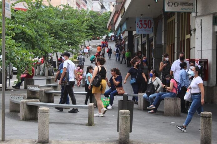 Insuficiente Semáforo Rojo municipal en Xalapa