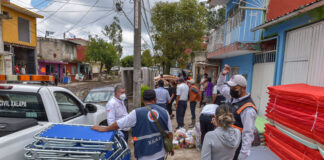 Reciben apoyos personas afectadas por las lluvias en Xalapa