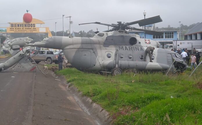 accidente-de-helicoptero-en-agua