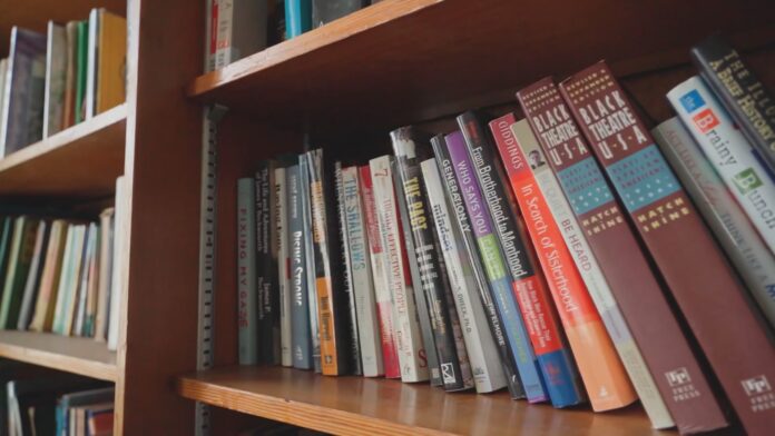 DISTANCIA ENTRE LIBROS