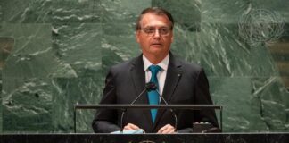 Autoridades piden cuarentena para Bolsonaro y la comitiva que fue a la ONU