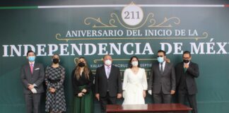 Consejo General del OPLE Veracruz rinde Guardia de Honor ante el Monumento del Padre de la Patria, Miguel Hidalgo y Costilla