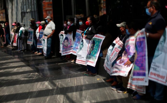 normalistas-ayotzinapa