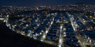 Ayuntamiento de Xalapa cumple con alumbrado en Lomas de Santa Fe