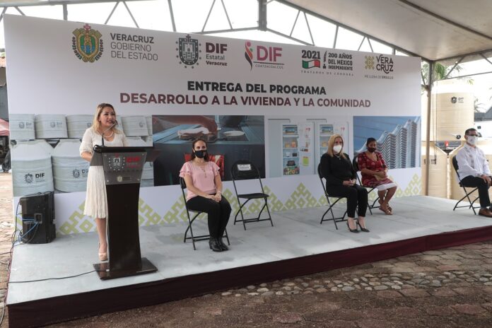 APOYOS A LA VIVIENDA Y LA COMUNIDAD, REGIÓN OLMECA (6)