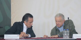 Sin necesidad del FONDEN y con honestidad se entregaron 1.5 millones de insumos a damnificados por el Grace: Gobernador