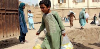 Más de la mitad de la población afgana, al borde de una crisis alimentaria