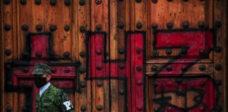 «Tengo a 17 en la cueva»; difunden diálogos de policía y líder de Guerreros Unidos en Caso Ayotzinapa