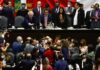 Gritos, jaloneos e incluso golpes en la Cámara de Diputados