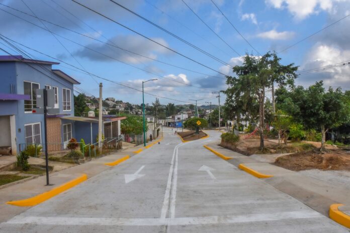 211128 C3480 FOTO 09 Pavimentación Avenida Revolución