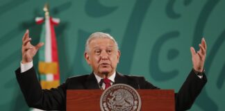 AMLO asegura que sí puede hablar de la Revocación de Mandato, pese a fallo del TEPJF