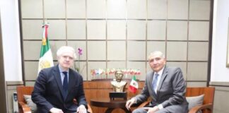 Líderes del PAN se reúnen con Adán Augusto López en Segob