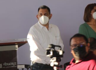 Asiste Amado Cruz Malpica a la primera asamblea de análisis sobre educación en Coatzacoalcos