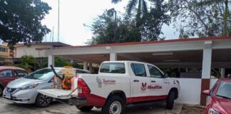 Sanitizan la Escuela Secundaria Técnica número 8 en Minatitlán