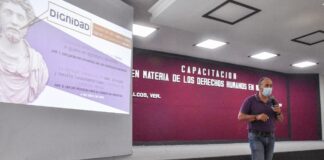Capacitan a servidores municipales de Coatzacoalcos en derechos humanos