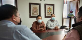 Recibe alcalde de Córdoba a propietarios de bares y cantinas; plantean temas de anuencias y seguridad