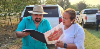 Se reúne Carmen Medel con Roberto Ramos Alor y acuerdan Feria de la Salud para Minatitlán