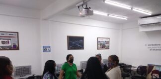 Dan pláticas a personal de bibliotecas públicas en Coatzacoalcos