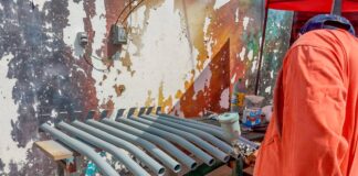 Repara Ayuntamiento de Coatzacoalcos 200 luminarias tipo led clasificadas como chatarra