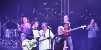 Miles disfrutan el concierto de Mijares en Coatzacoalcos