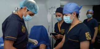 La UNAM responde a AMLO: Estudiantes de Medicina dejaron hospitales por orden de Salud y falta de protección