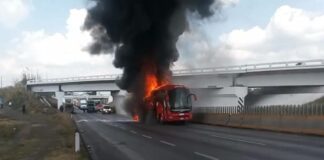 Se incendio autobús de ADO a la altura de Amatlán de los Reyes