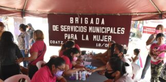 Acercan servicios de salud y belleza a mujeres del poniente de Coatzacoalcos
