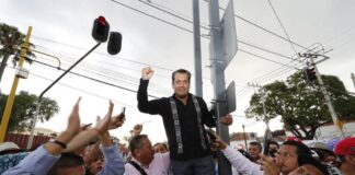 Levanta Sergio Gutiérrez Luna plantón de trabajadores del ingenio El Potrero; reclaman a sus patrones reparto de utilidades