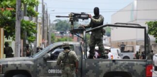 Video muestra a soldados sometidos por sicarios del Cártel de Sinaloa