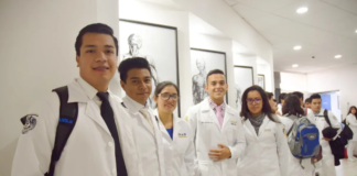 Gobierno lanza convocatoria para contratar médicos especialistas; hay 13,765 plazas disponibles