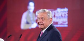 No lo puedo ocultar, estoy muy contento por triunfo de Petro en Colombia: AMLO