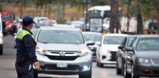 Exhorta Tránsito a extremar precauciones por lluvias en Córdoba