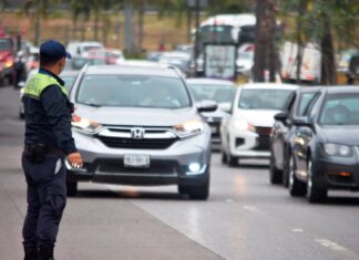 Exhorta Tránsito a extremar precauciones por lluvias en Córdoba