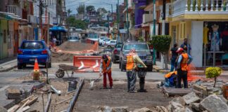 Continúa Ayuntamiento de Xalapa con rehabilitación de calles con concreto hidráulico
