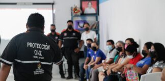 Autoridades de Minatitlán capacitan a maestros de la zona rural en materia de protección civil