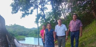 Alcaldesa de Minatitlán atiende solicitudes de ejidatarios de Tatahuicapan, cómo parte del convenio por el agua potable
