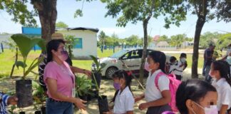 Ayuntamiento de Minatitlán realiza pláticas de Educación Ambiental en la comunidad de San José Pochitoque