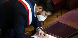 Prensa alemana: Chile busca despejar su futuro, Argentina su pasado