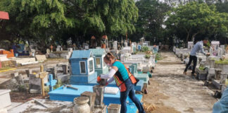 Certifican en Coatzacoalcos al Panteón Jardín como Espacio Libre del Mosquito Transmisor del Dengue