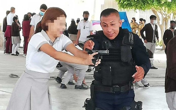 arma_escuela_PopLab