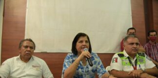 Comerciantes de San Andrés Tuxtla exigen a autoridades demolición del Mercado 5 de Febrero