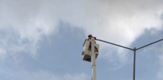 Instalan en Minatitlán luminarias nuevas en el boulevard Institutos Tecnológicos
