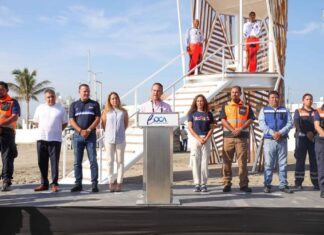 Inicia Alcalde Juan Manuel Unánue la renovación de las torres guardavidas en playas de Boca del Río