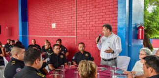 Reconoce Amado Cruz importancia de los bomberos de Coatzacoalcos