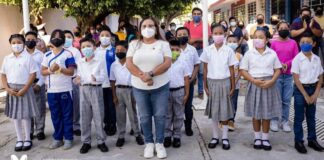 Inauguran en Minatitlán regreso a clases presenciales ciclo 2022-2023