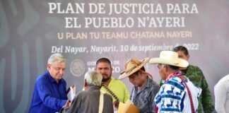 Comunidades indígenas de Nayarit piden a AMLO que pavimente las carreteras; “Que lo haga la misma gente, no es mucha ciencia”, responde
