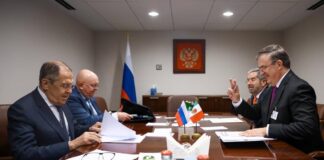 Marcelo Ebrard presenta plan de paz a Rusia